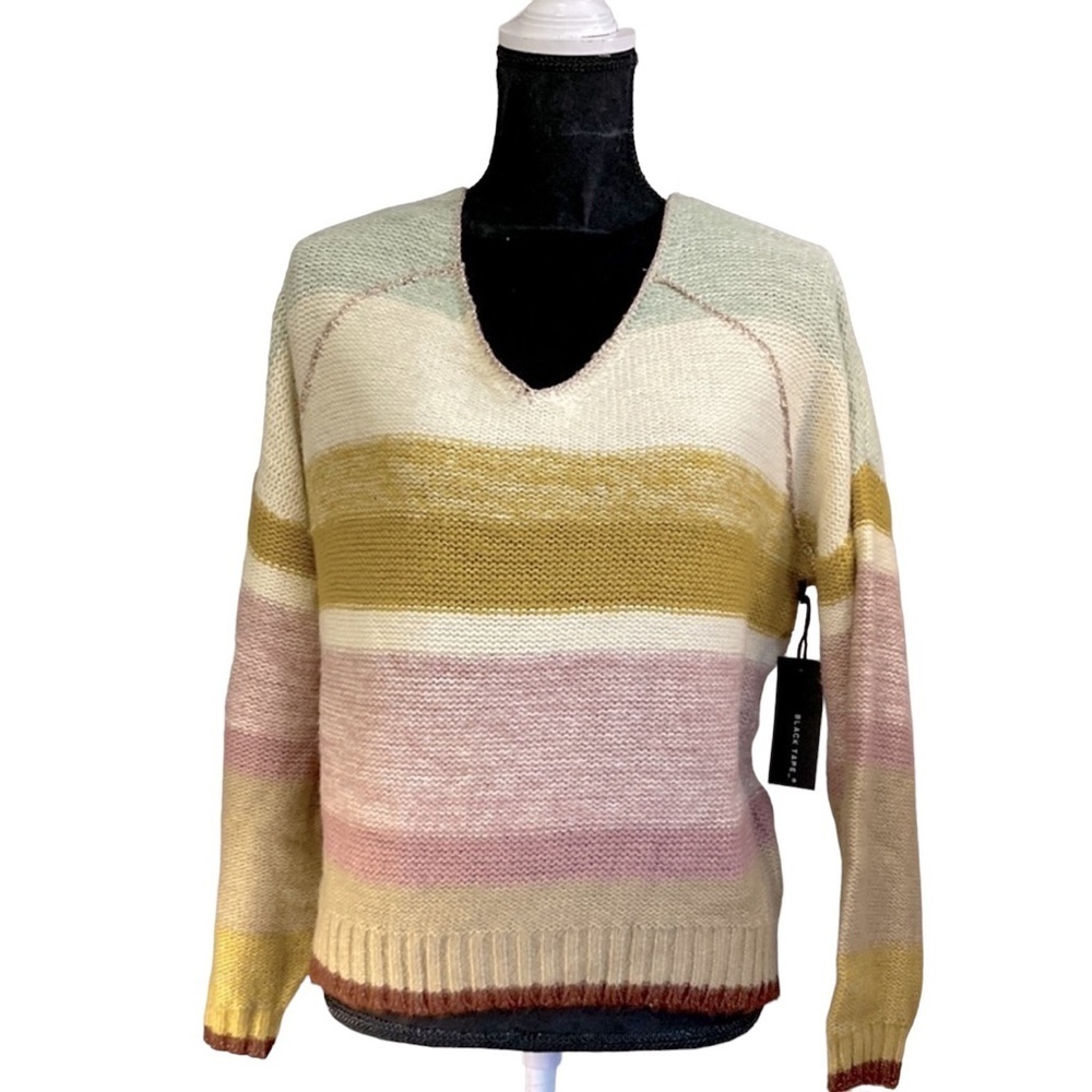 NWT‎ Black Tape Striped V Neck Knit Sweater Pastel Colors Pullover